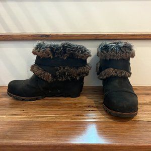 Fur-lined Wedge Sorel Boots